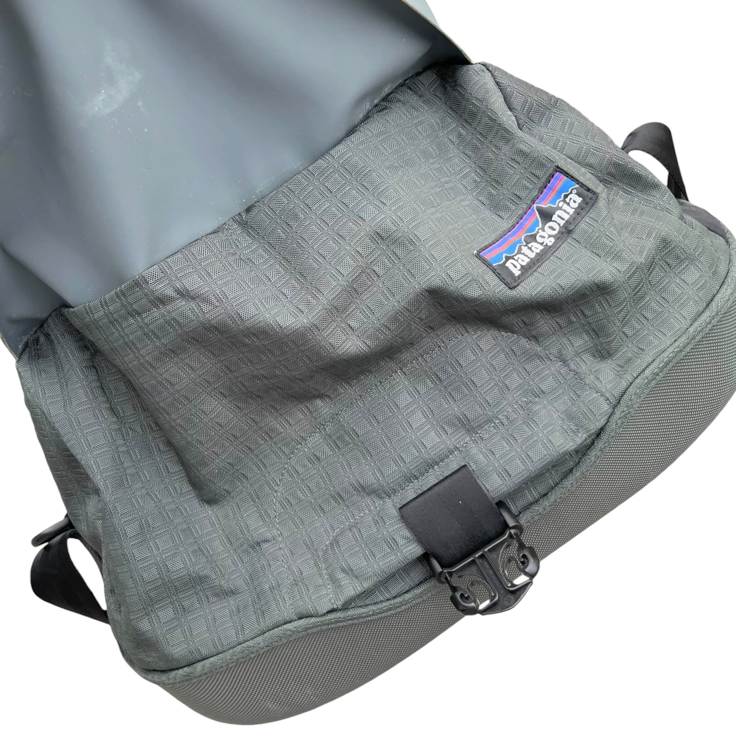 06's Patagonia / Weathershed Duffels (used)